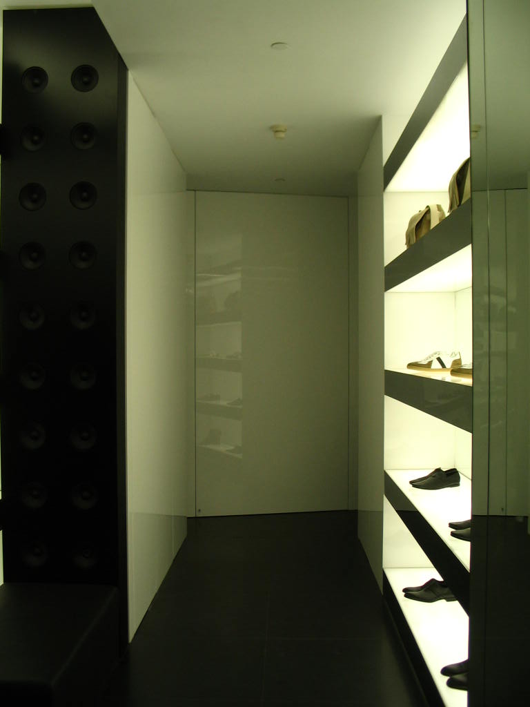 男装上海专卖店（施工图及实景）